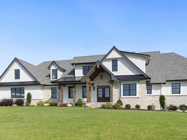 6535 Stonebridge Boulevard, Auburn, IN 46706