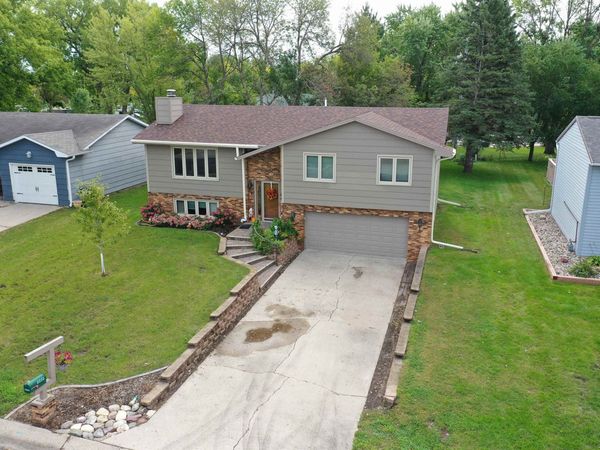 3225 Center Lake Drive, Spirit Lake, IA 51360