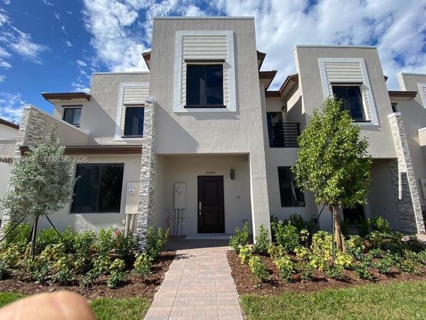 21044 NE 8th Ave , Unit 21044, Miami, FL 33179
