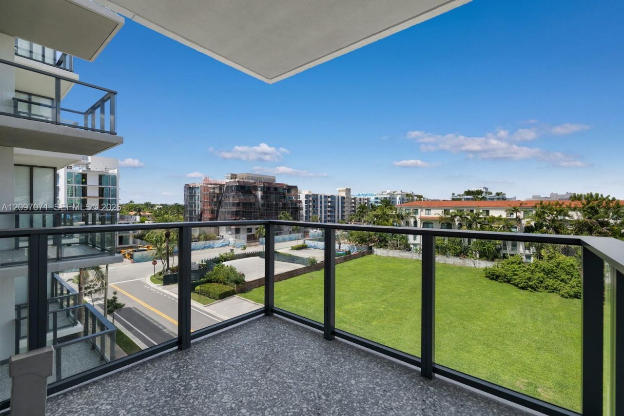 1176 97th , Unit 509, Bay Harbor Islands, FL 33160 Photo