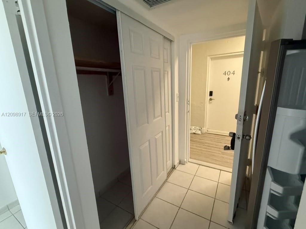 17560 Atlantic Blvd , Unit 405, Sunny Isles Beach, FL 33160 Photo