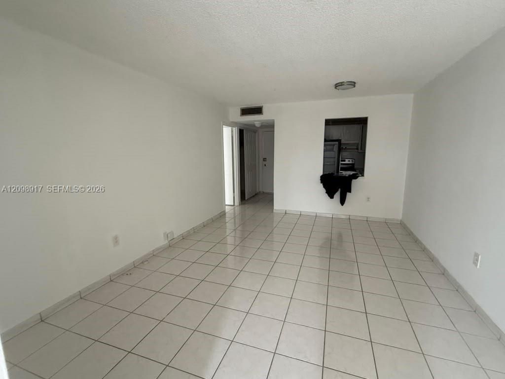 17560 Atlantic Blvd , Unit 405, Sunny Isles Beach, FL 33160 Photo