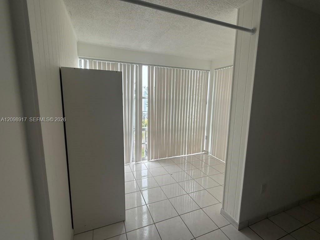 17560 Atlantic Blvd , Unit 405, Sunny Isles Beach, FL 33160 Photo
