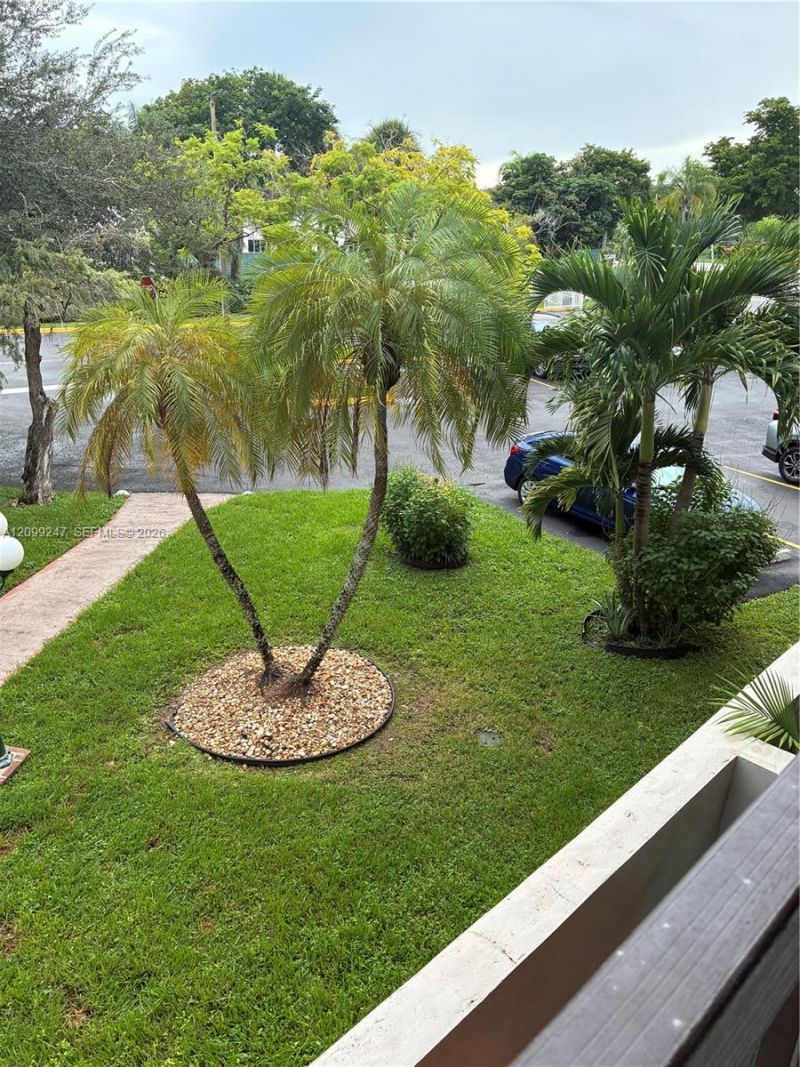 10815 SW 112th Ave , Unit 201, Miami, FL 33176 Photo