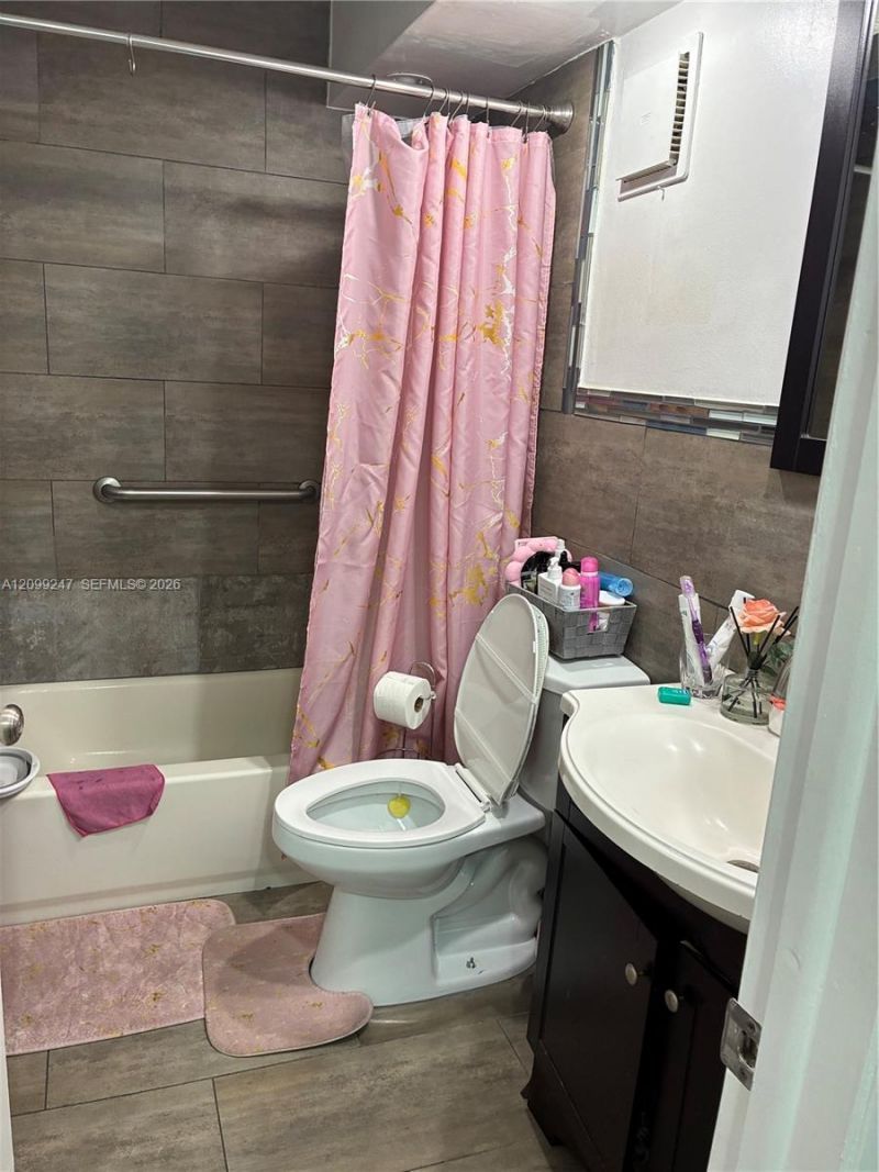10815 SW 112th Ave , Unit 201, Miami, FL 33176 Photo