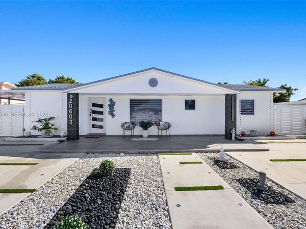 20603 NW 44th Pl , Miami Gardens, FL 33055