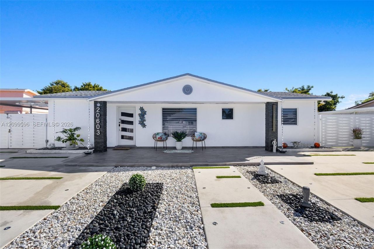 20603 NW 44th Pl , Miami Gardens, FL 33055 Photo