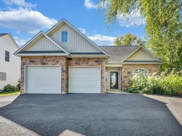 1209 Mountain View RD , Vinton, VA 24179