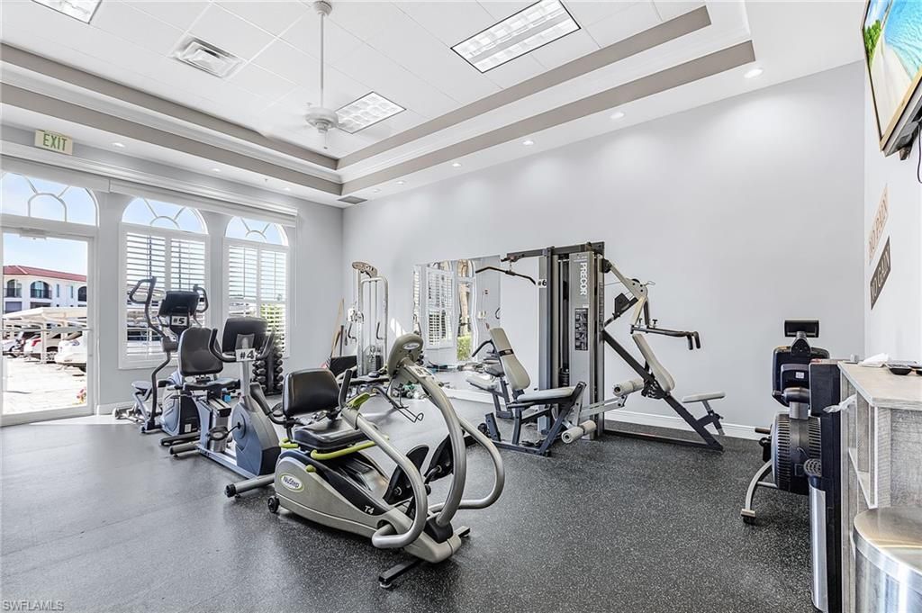 53 High Point Cir W, Unit 310, Naples, FL 34103 Photo
