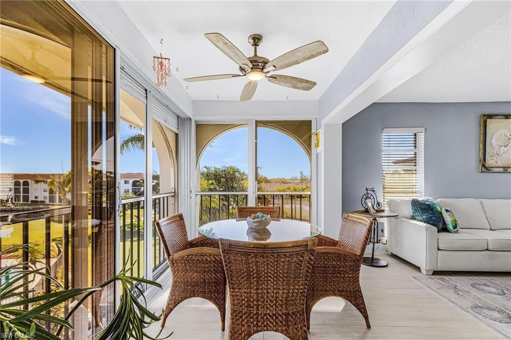 53 High Point Cir W, Unit 310, Naples, FL 34103 Photo