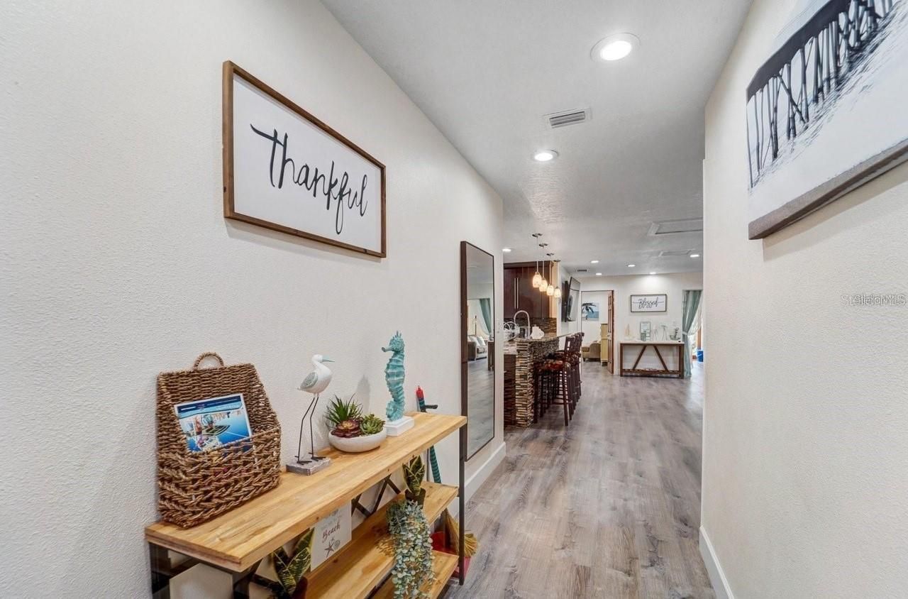 2598 Wood Street , Sarasota, FL 34237 Photo