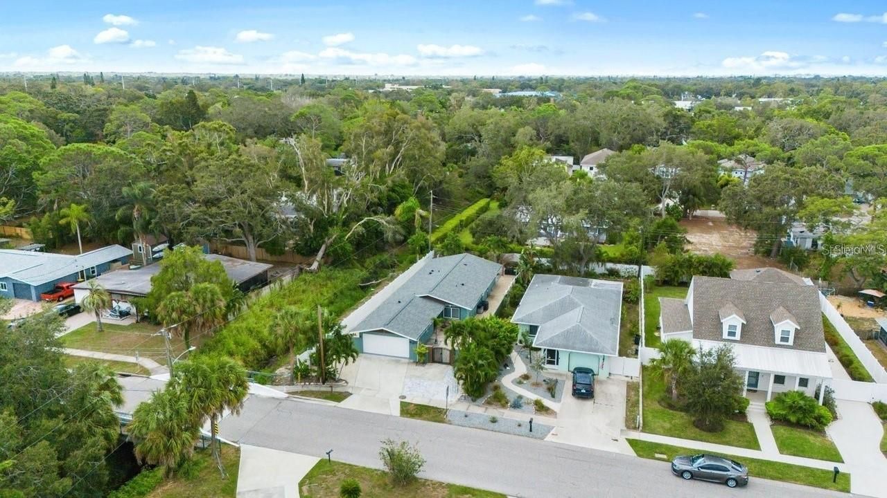 2598 Wood Street , Sarasota, FL 34237 Photo