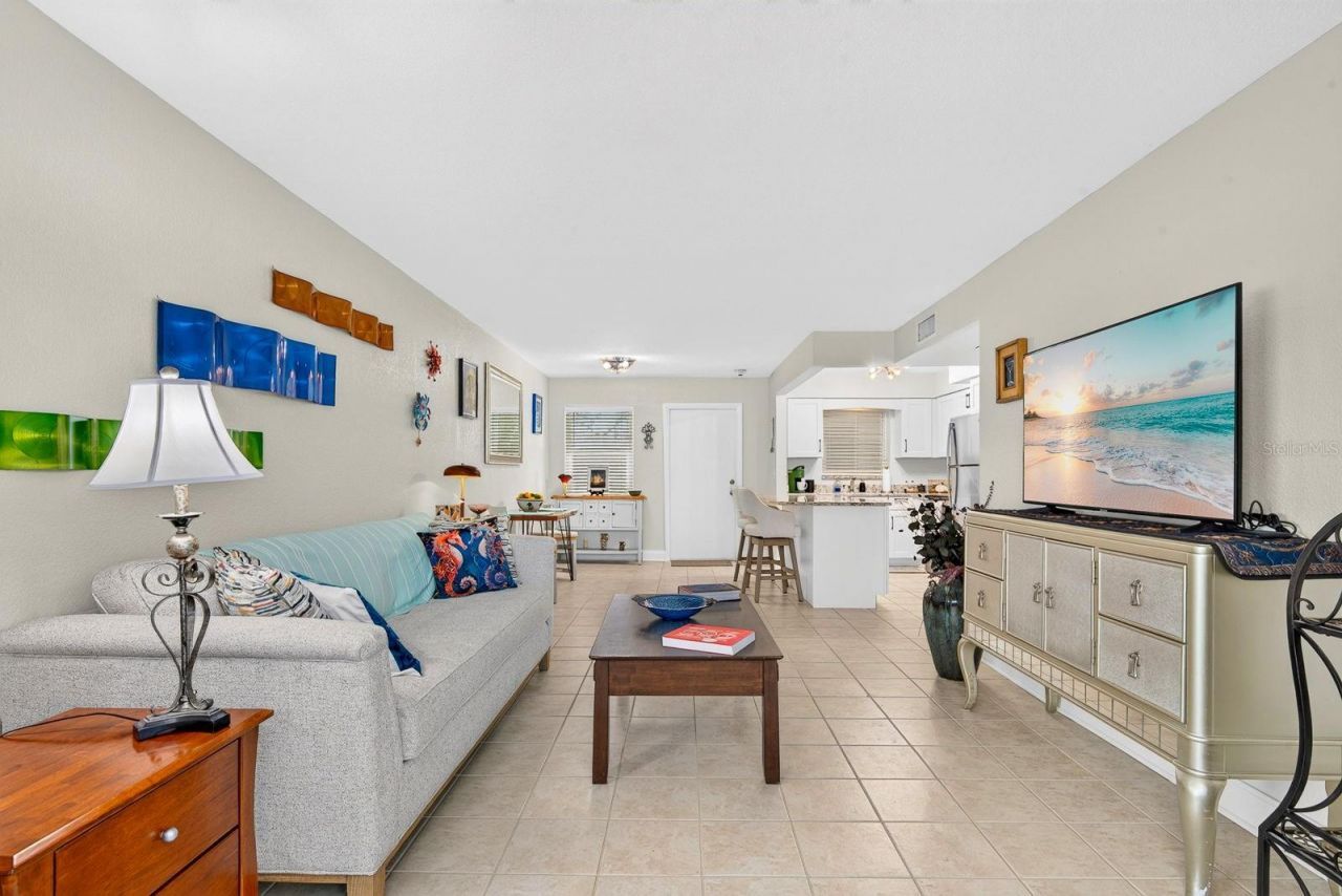 611 Gulf Drive N, Unit A14, Bradenton Beach, FL 34217 Photo