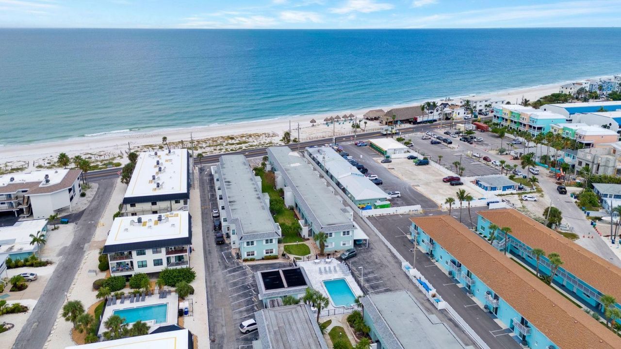 611 Gulf Drive N, Unit A14, Bradenton Beach, FL 34217 Photo
