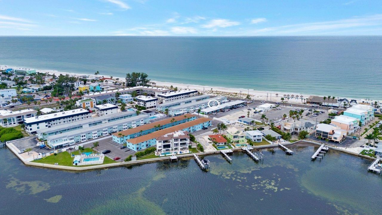 611 Gulf Drive N, Unit A14, Bradenton Beach, FL 34217 Photo