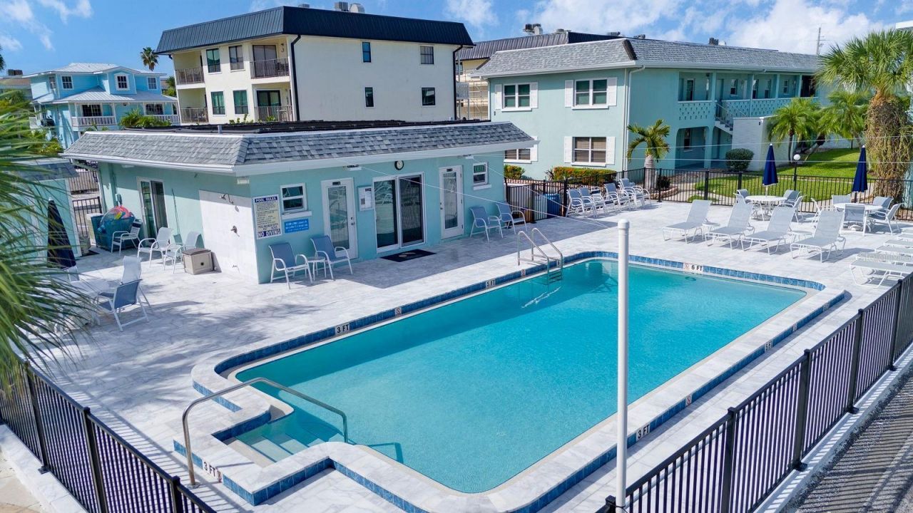 611 Gulf Drive N, Unit A14, Bradenton Beach, FL 34217 Photo