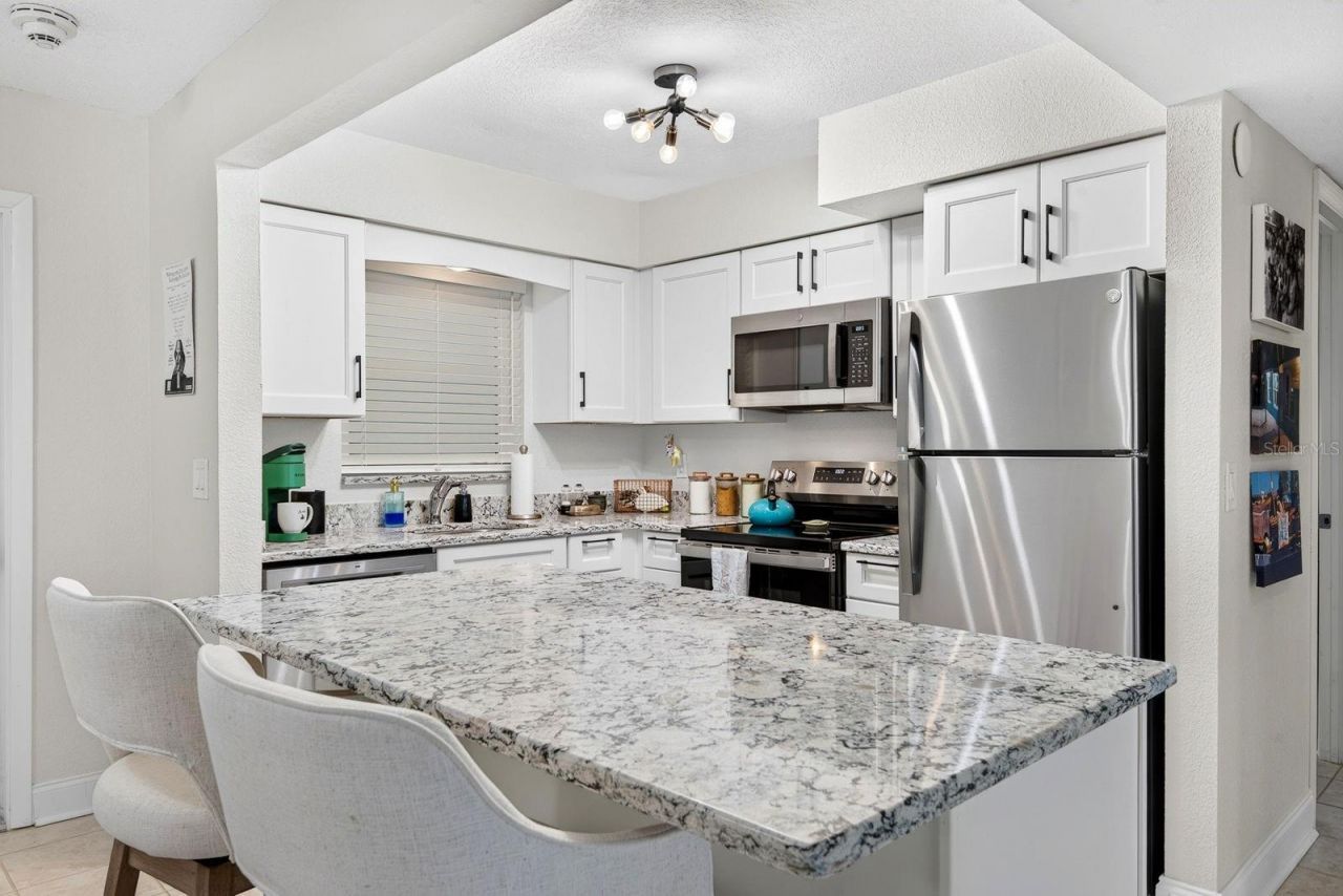 611 Gulf Drive N, Unit A14, Bradenton Beach, FL 34217 Photo