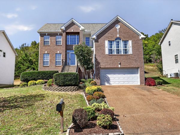 124 Paige Park Ln , Goodlettsville, TN 37072