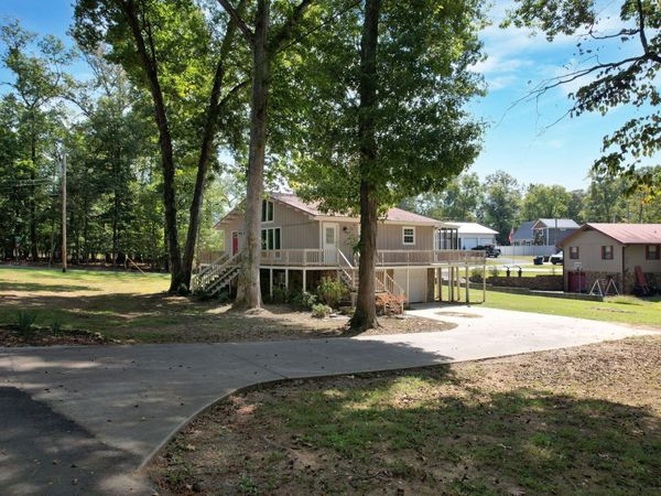 374 Marina Hills Circle NW, Charleston, TN 37310