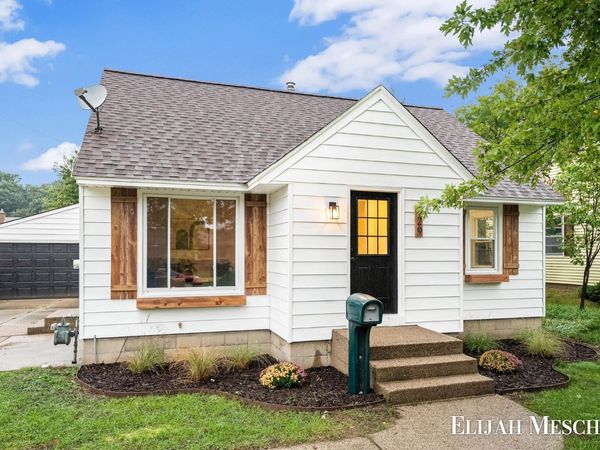 829 Ariebill Street SW, Wyoming, MI 49509