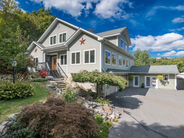 1527 Southampton Road, Montgomery, MA 01085