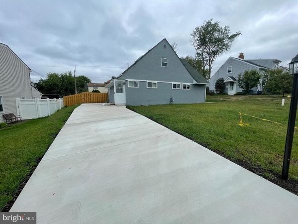 9308 TREATY ROAD, PHILADELPHIA, PA 19114