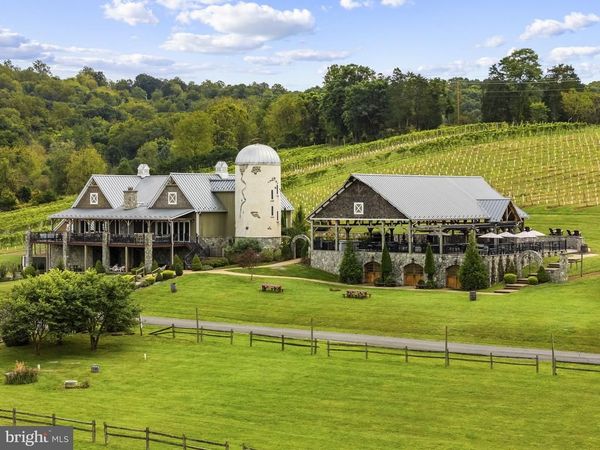 41255 ANNAS LANE, LOVETTSVILLE, VA 20180
