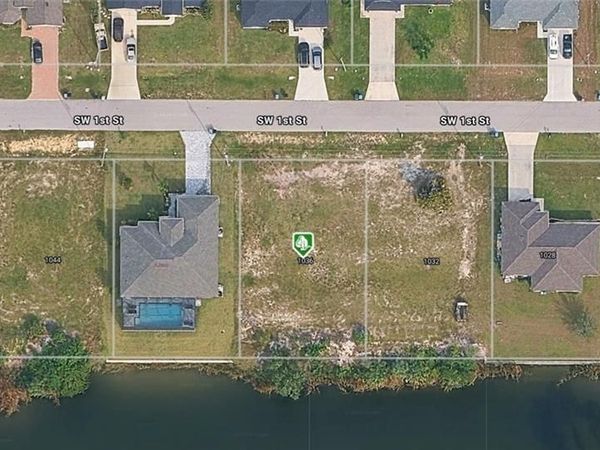 1036 SW 1st ST , CAPE CORAL, FL 33991