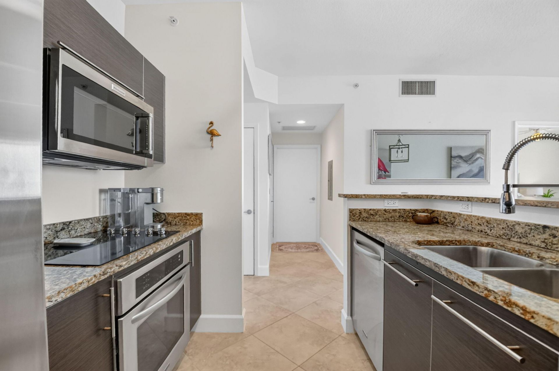550 Okeechobee Boulevard, Unit 1618, West Palm Beach, FL 33401 Photo
