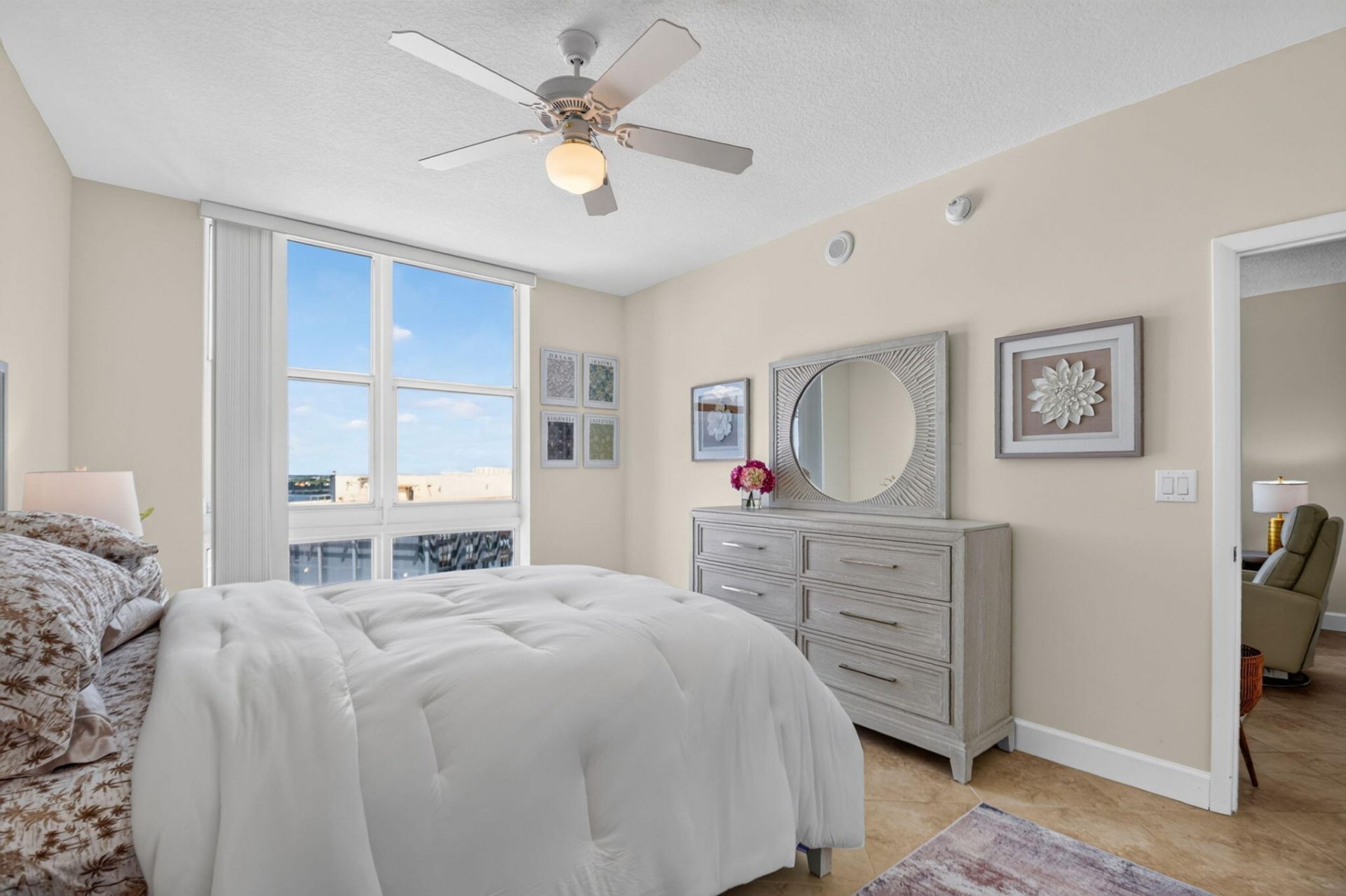 550 Okeechobee Boulevard, Unit 1618, West Palm Beach, FL 33401 Photo