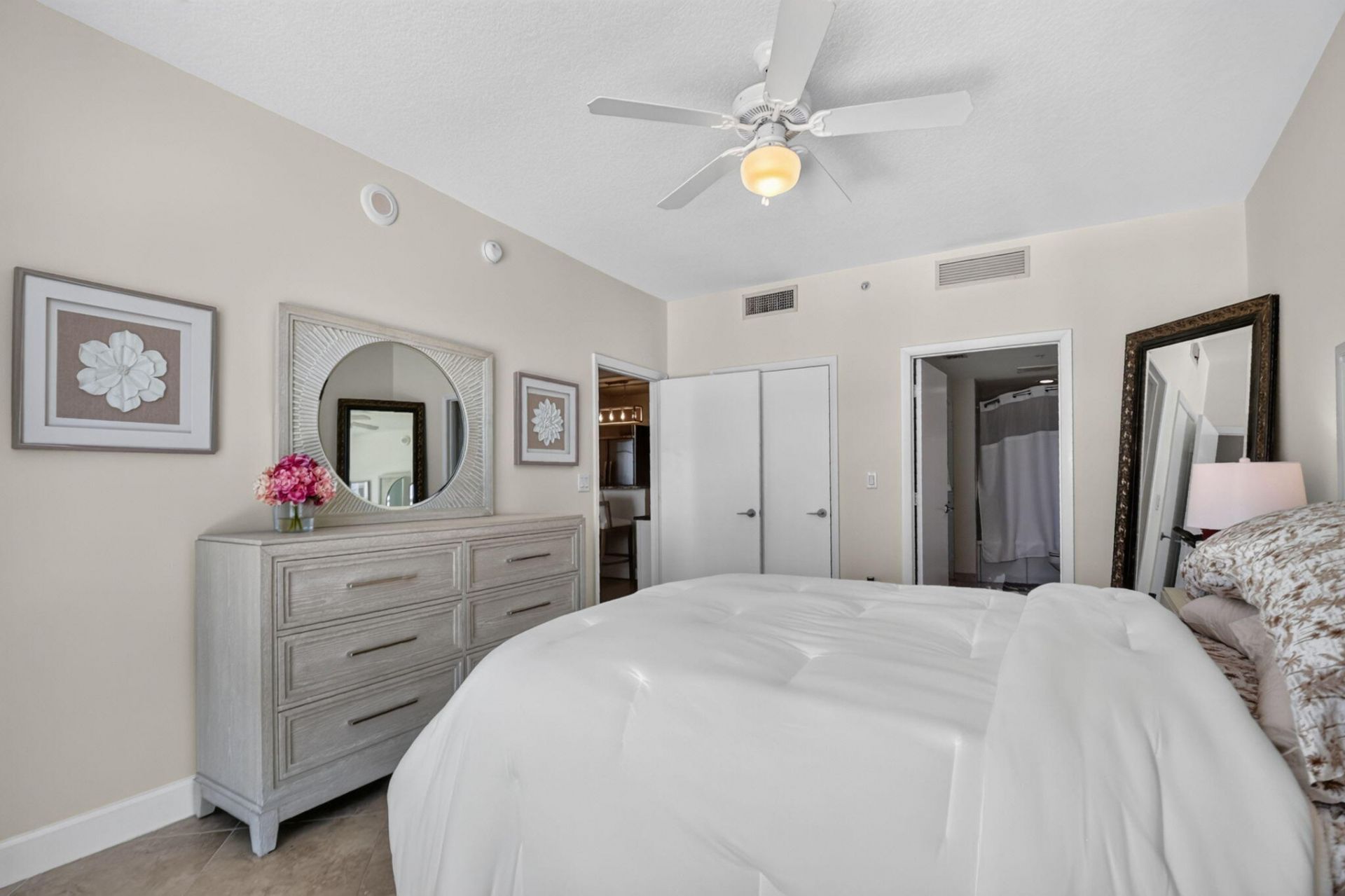 550 Okeechobee Boulevard, Unit 1618, West Palm Beach, FL 33401 Photo