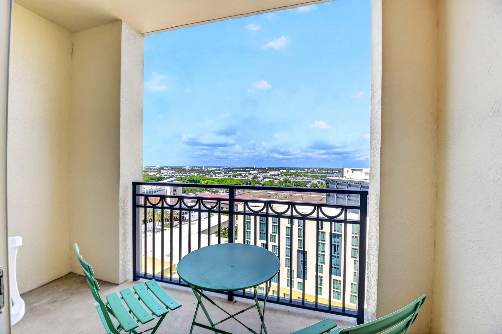 550 Okeechobee Boulevard, Unit 1618, West Palm Beach, FL 33401 Photo