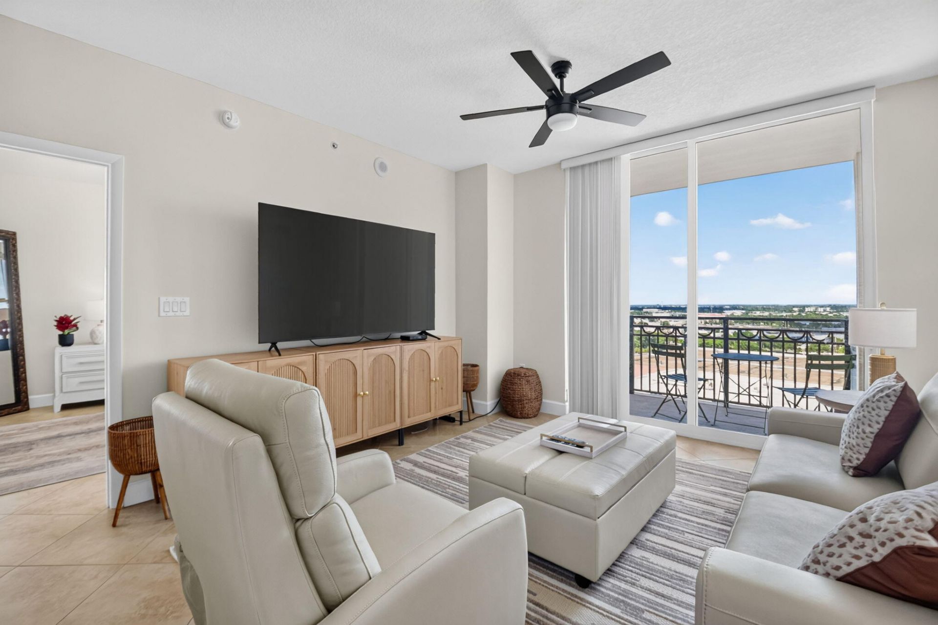 550 Okeechobee Boulevard, Unit 1618, West Palm Beach, FL 33401 Photo