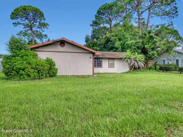 5450 Holden Road , Cocoa, FL 32927
