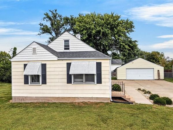1618 Muegge Road, St Charles, MO 63303