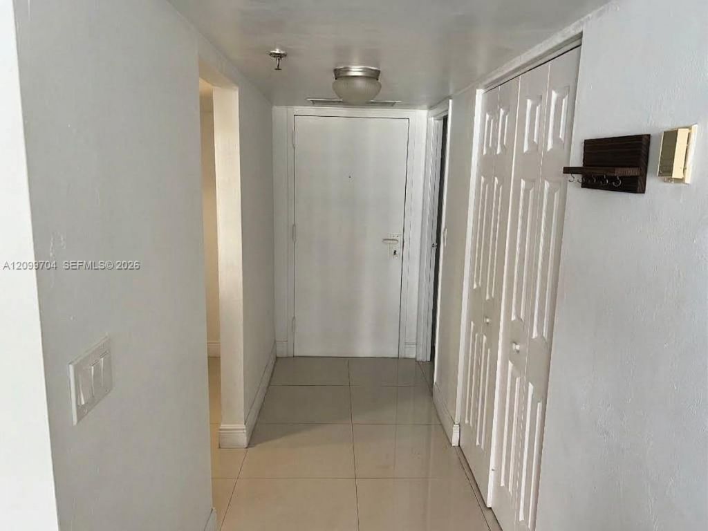 555 NE 15th St , Unit 10F, Miami, FL 33132 Photo