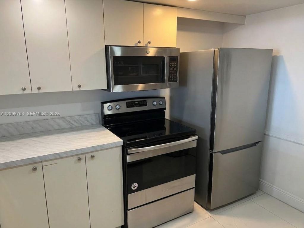 555 NE 15th St , Unit 10F, Miami, FL 33132 Photo