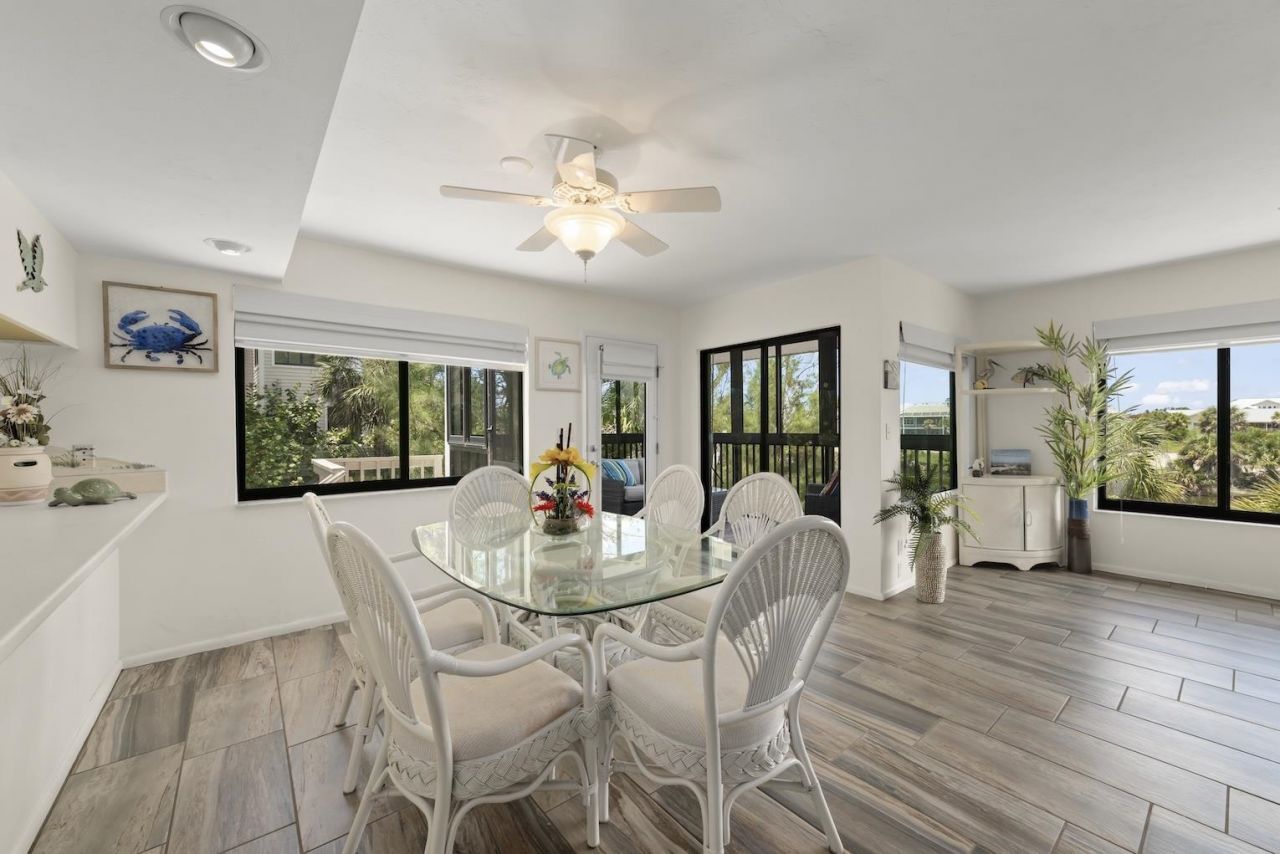 1394 Middle Gulf Dr, Unit C, Sanibel, FL 33957 Photo