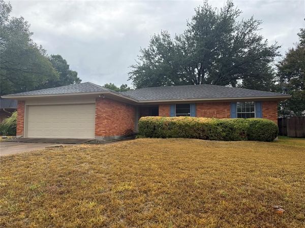 7254 Edgerton Drive, Dallas, TX 75231
