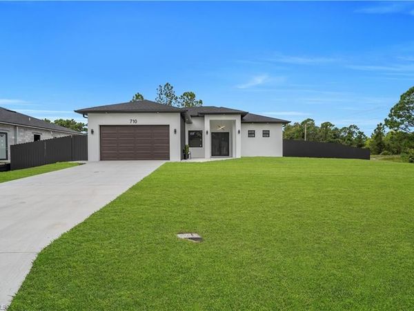 710 Almelia ST E, LEHIGH ACRES, FL 33974