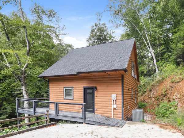 866 Cabin Creek Way, Sevierville, TN 37862