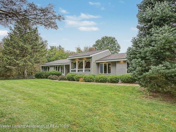 4075 Vanneter Road, Williamston, MI 48895