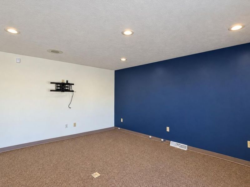 12057 Sheraton Lane, Unit 4, Springdale, OH 45246 Photo 4