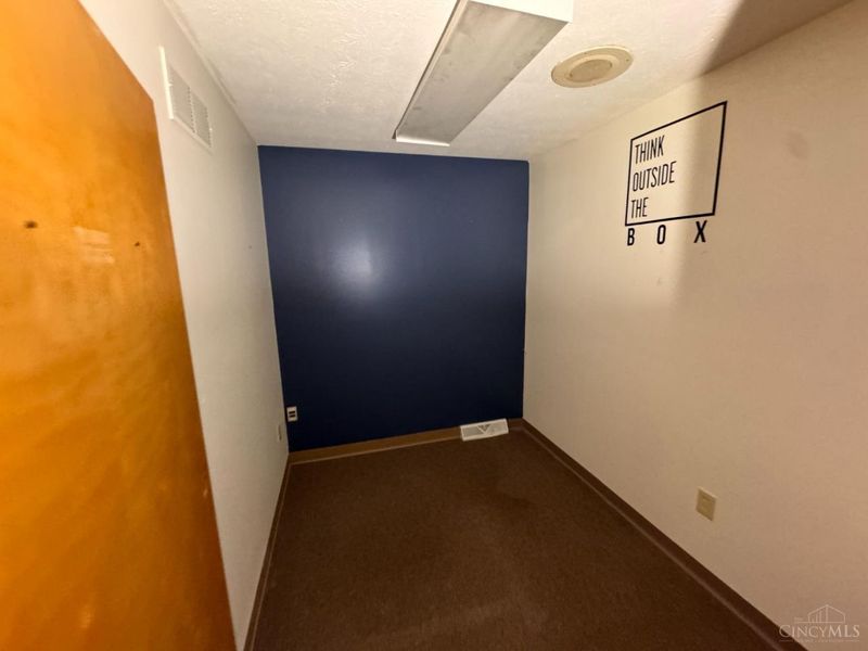 12057 Sheraton Lane, Unit 4, Springdale, OH 45246 Photo 8