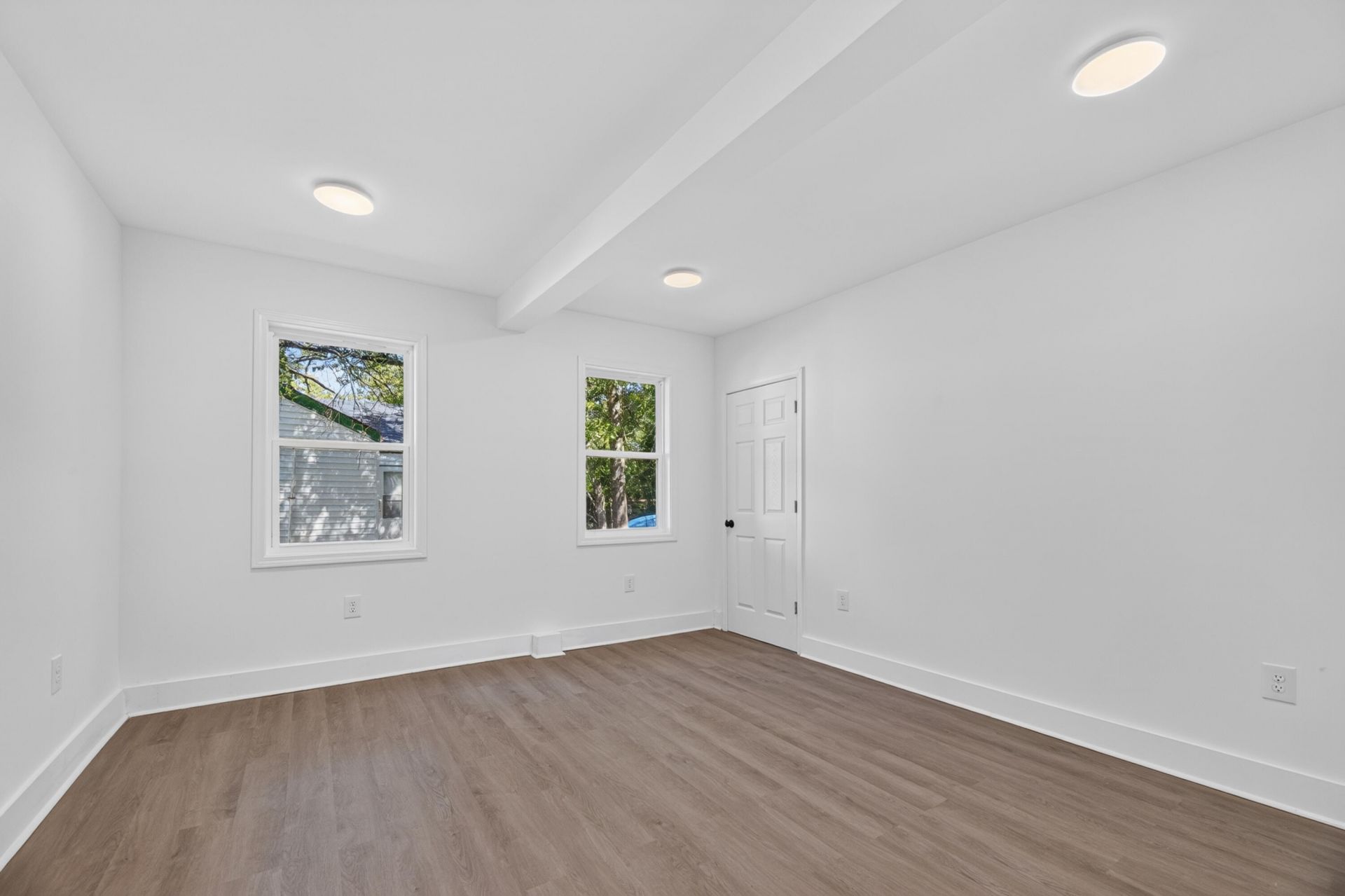 1174 Ellis Photo 14