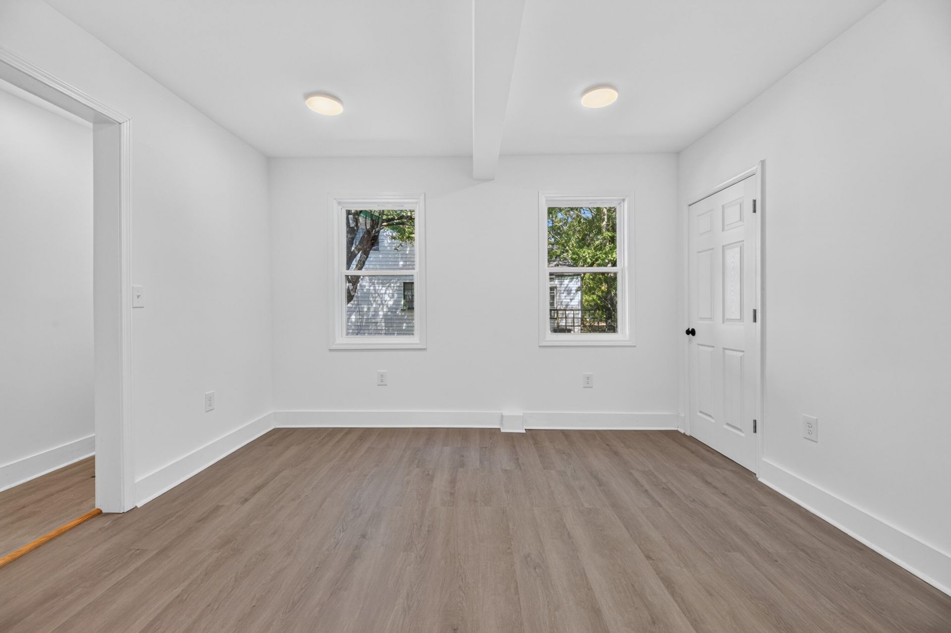 1174 Ellis Photo 15