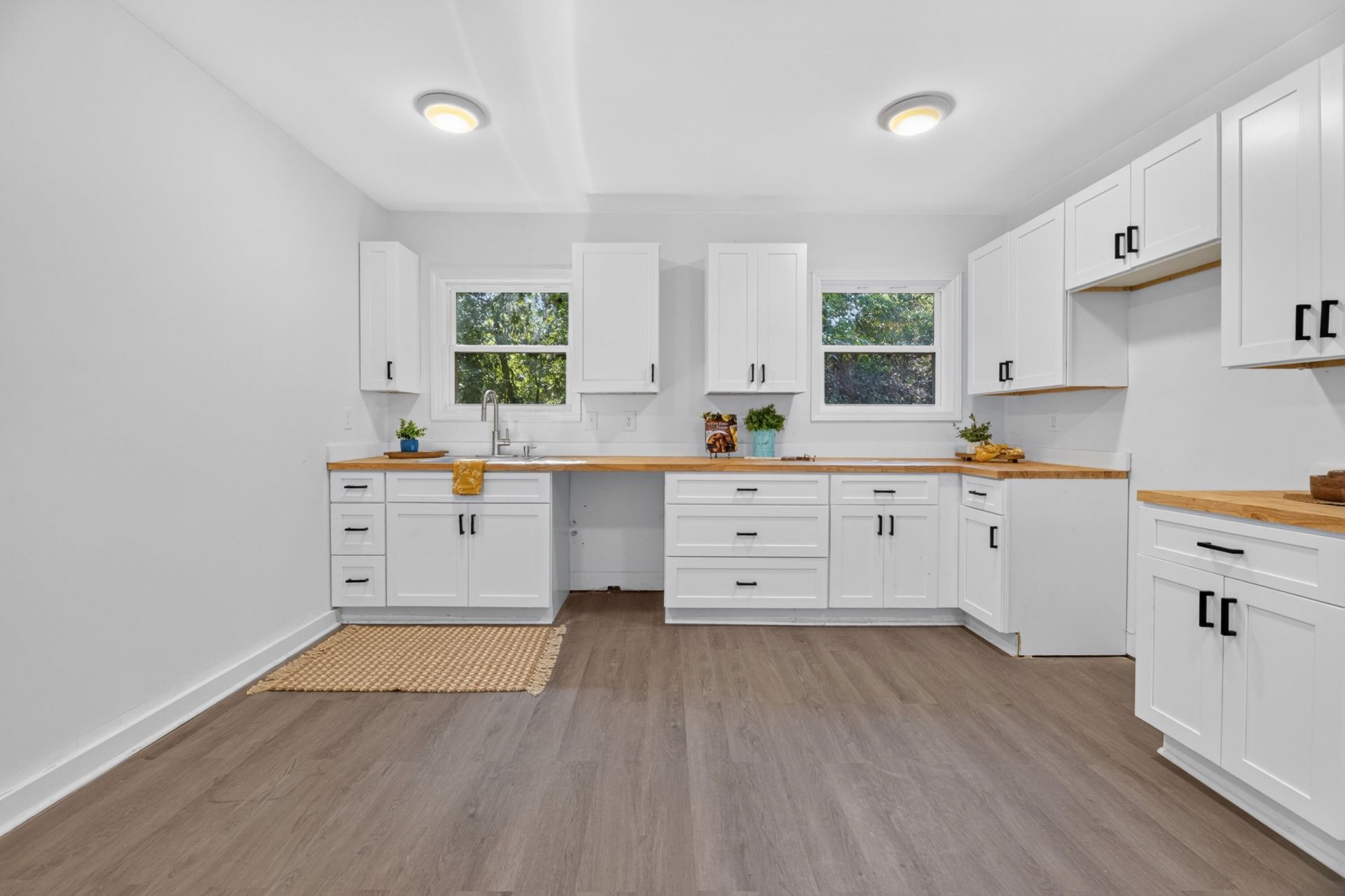 1174 Ellis Photo 19