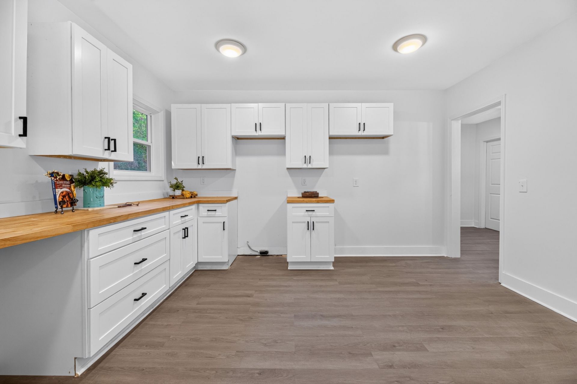 1174 Ellis Photo 23