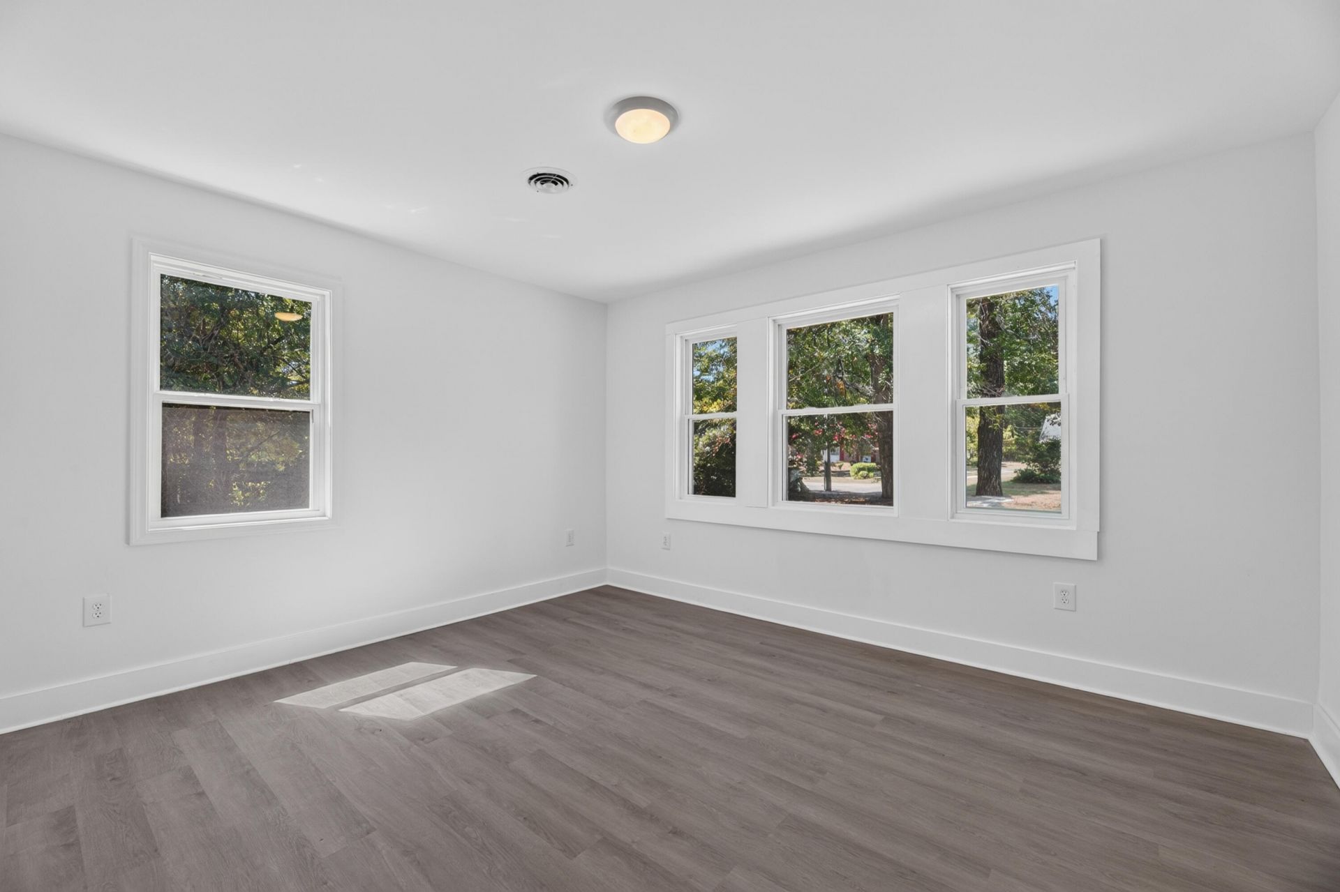 1174 Ellis Photo 7