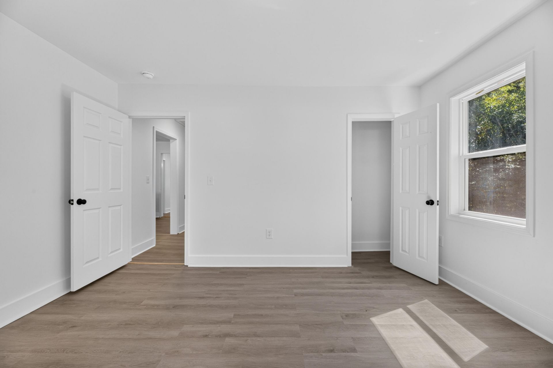1174 Ellis Photo 8